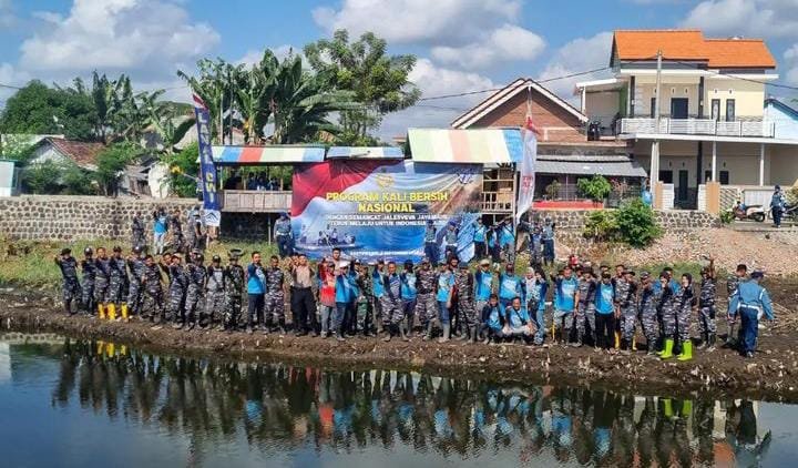 Sinergi Lanal dan Dinas Pengairan Jaga Ekosistem di Sungai Kalilo