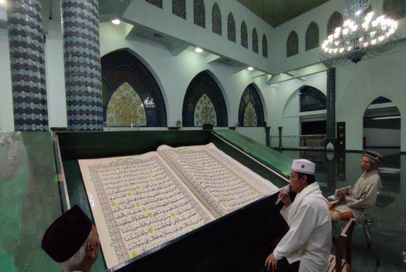 Tradisi Unik Ramadan: Mengenal Tadarus Al-Quran Terbesar di Masjid Agung Baiturrahman