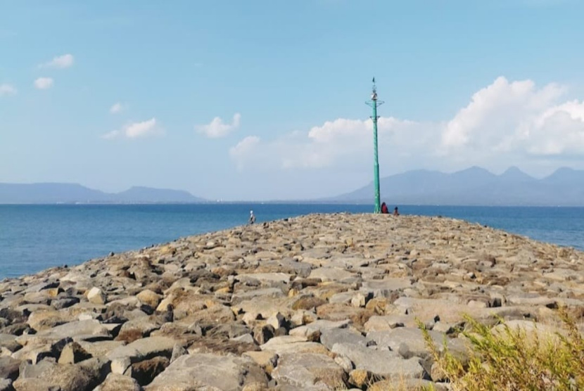 Pantai Ancol Banyuwangi: Destinasi Wisata yang Mempesona 