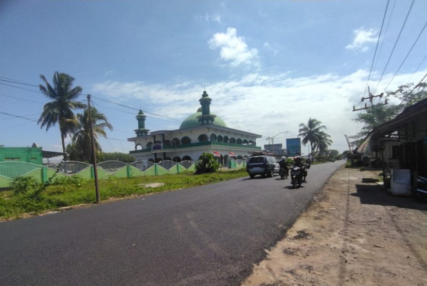 Jalan Alternatif Labanasem Diperhalus Komitmen Banyuwangi Tingkatkan Infrastruktur 